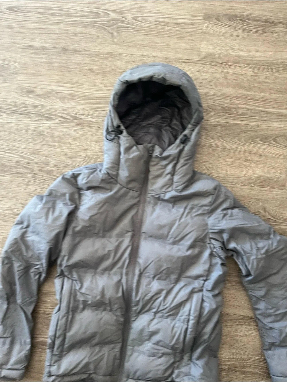 Uniqlo Down Puffer Winter Jacket Seamless Parka Mens Small Gray Hooded 2015